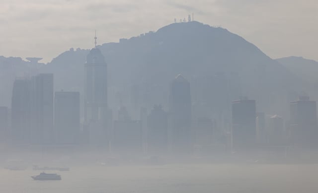 Haze hovers over Hong Kong. Photo: Dickson Lee