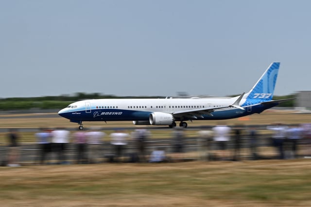 Boeing 737
