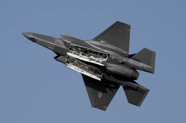 FILE - A US F-35 fighter jet performs during the opening day of the Dubai Air Show, United Arab Emirates, on Nov. 13, 2023. Greece formally approved an offer to buy 20 F-35 Joint Strike Fighters from the United States as part of a major defense overhaul, government officials said on Thursday, July 25, 2024.