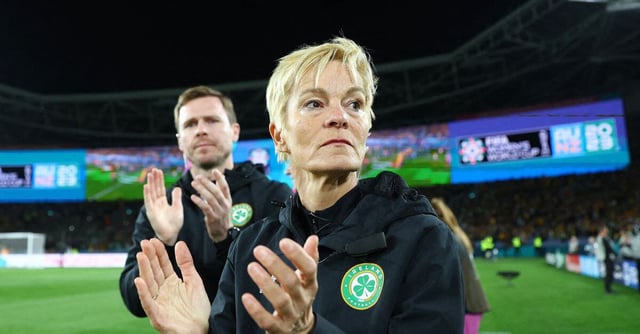 Soccer Football - FIFA Women’s World Cup Australia and New Zealand 2023 - Group B - Australia v Republic of Ireland - Stadium Australia, Sydney, Australia - July 20, 2023 Republic of Ireland manager Vera Pauw before the match REUTERS/Carl Recine