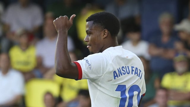 Barcelona's Ansu Fati gestures during a Spanish La Liga soccer match between Villarreal and Barcelona at the Ceramica stadium in Villarreal, Spain, Sunday, Aug. 27, 2023. (AP Photo/Alberto Saiz)