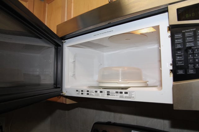 Convenient household item or host to a thriving bacteria colony? © Patty Ho via Flickr