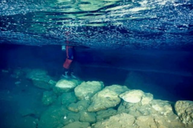 A view of the stone bridge in Mallorca's Genovesa Cave. Image: R. Landreth