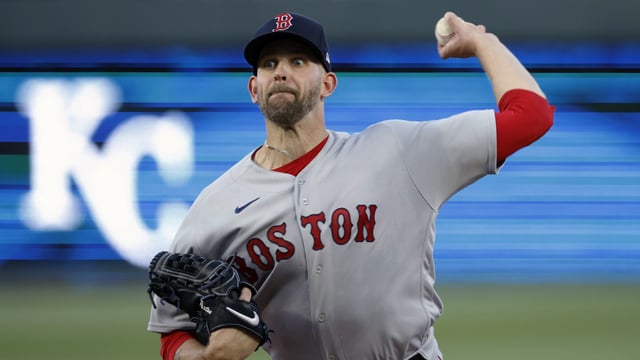 Boston Red Sox pitcher James Paxton throws during the first inning of the team's baseball game against the Kansas City Royals in Kansas City, Mo., Friday, Sept. 1, 2023. (AP Photo/Colin E. Braley)