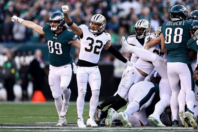 Will Tyrann Mathieu and the New Orleans Saints beat the Philadelphia Eagles on Sunday? NFL Week 3 picks, predictions and odds weigh in on the game.