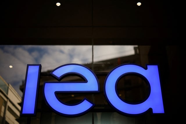A view of the logo of the International Energy Agency in Paris, France, December 15, 2023. REUTERS/Sarah Meyssonnier/File Photo
