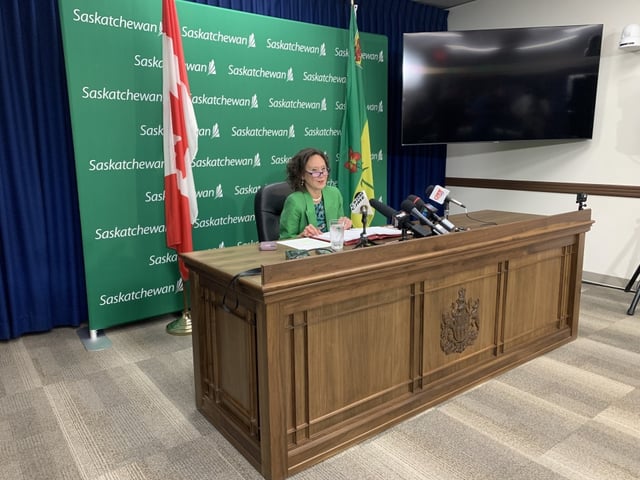 A report from a tribunal appointed by the Saskatchewan Party government says a proposed federal emissions cap and methane regulations would cause severe economic damage.